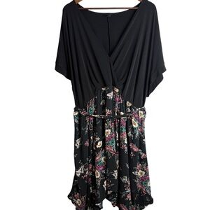 Torrid 5X Black Floral Faux Wrap Dress Plus Size Fit & Flare Boho Short Sleeve